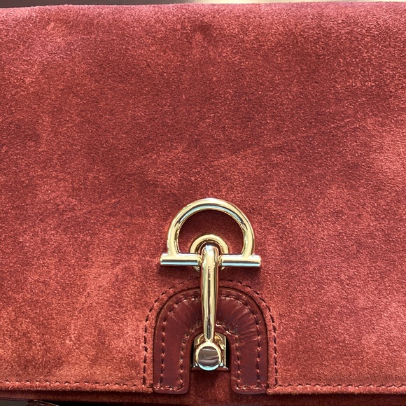 Talbots Suede clutch w/Gold Hardware - Picture 12 of 12